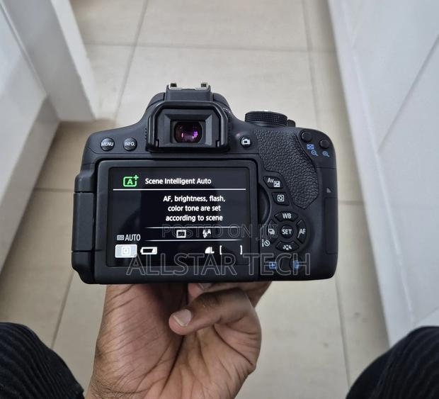 Canon Eos 750D With 18-55mm Kit Lens - thumbnail 5