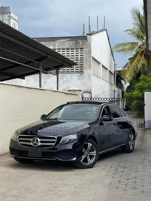 Mercedes-Benz C200 2020 Black