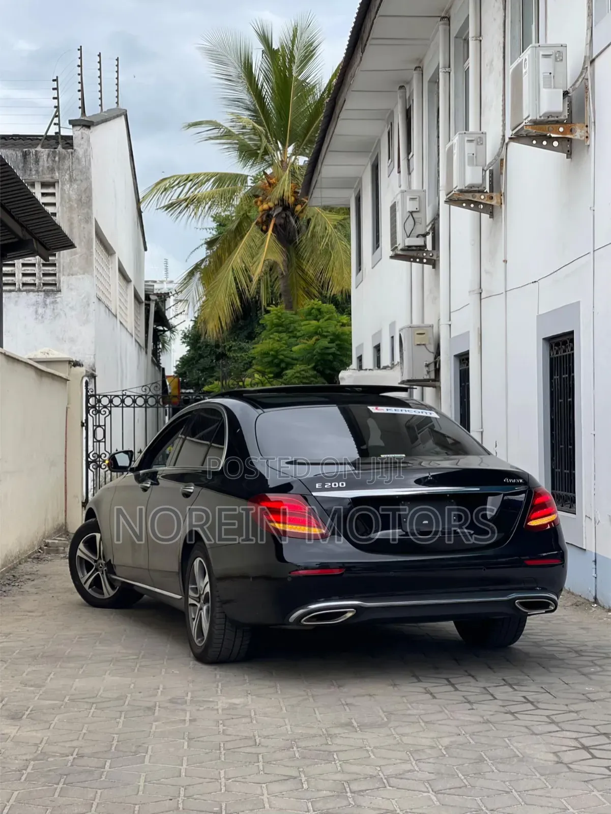 Mercedes-Benz C200 2020 Black