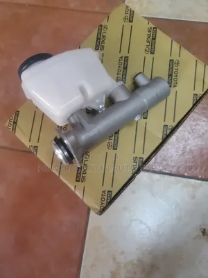 Toyota LC 79 Brake Master Cylinder