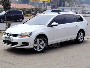 Volkswagen Golf 2016 White