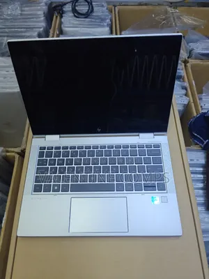 Laptop HP EliteBook 830 G8 16GB Intel Core i7 SSD 512GB