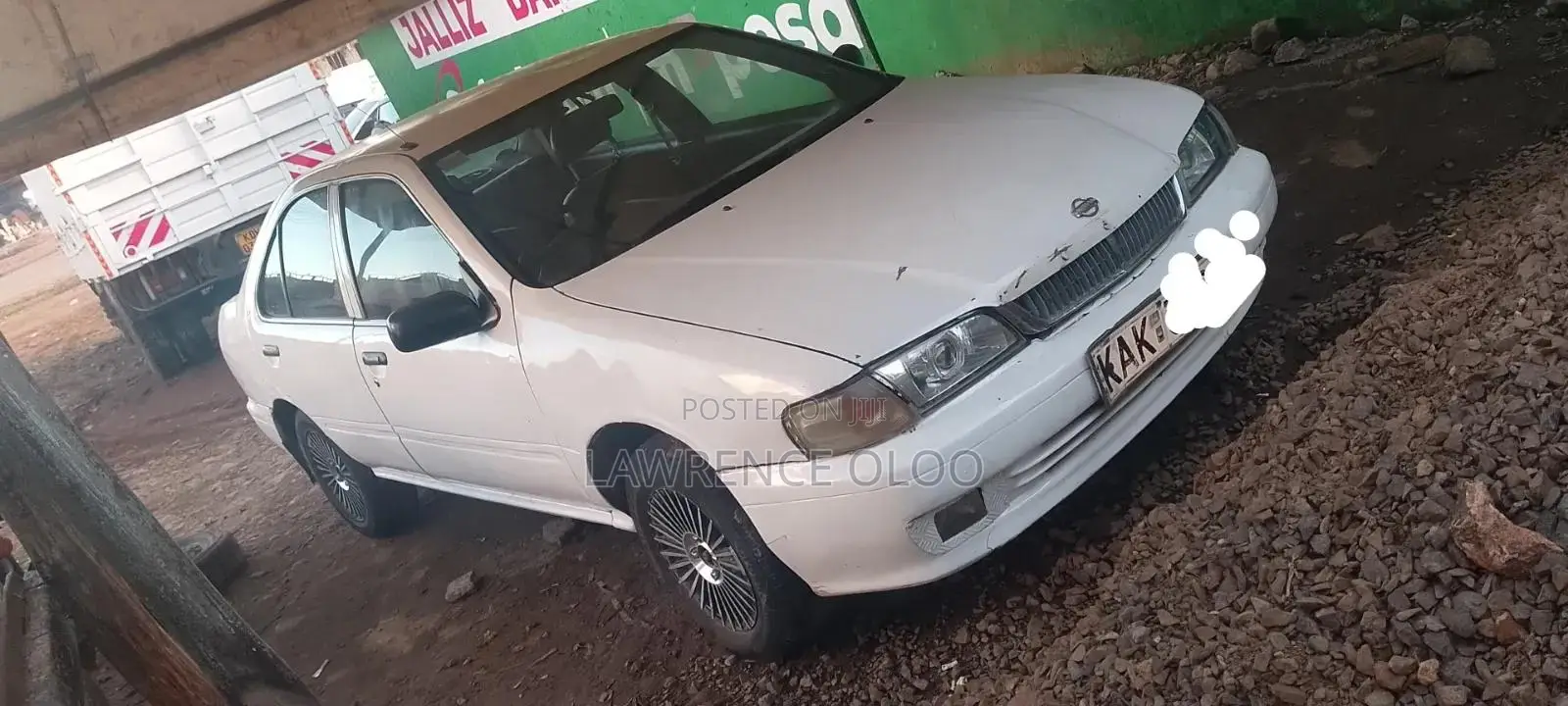 Nissan Sunny 2001 White
