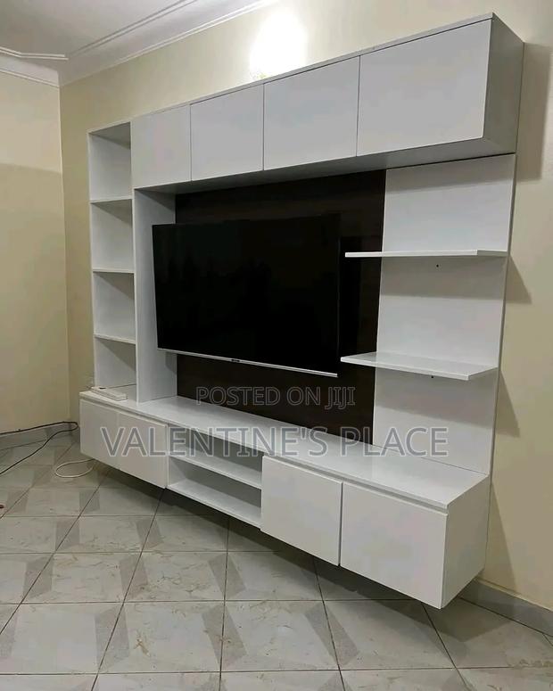 Wall TV Unit. Wall TV Unit - thumbnail 3