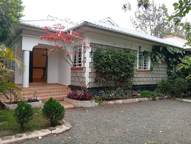 4bdrm Bungalow in Nkoroi for sale - main view