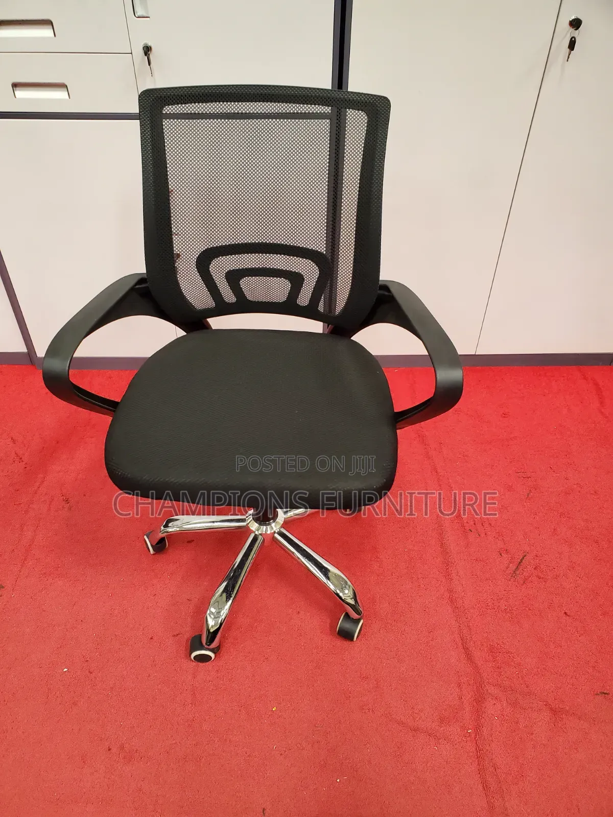 Compact Simple Office Chair