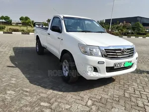 Toyota Hilux 2010 Off white