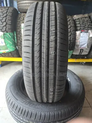 225/60r18 Bridgestone Alenza Tire