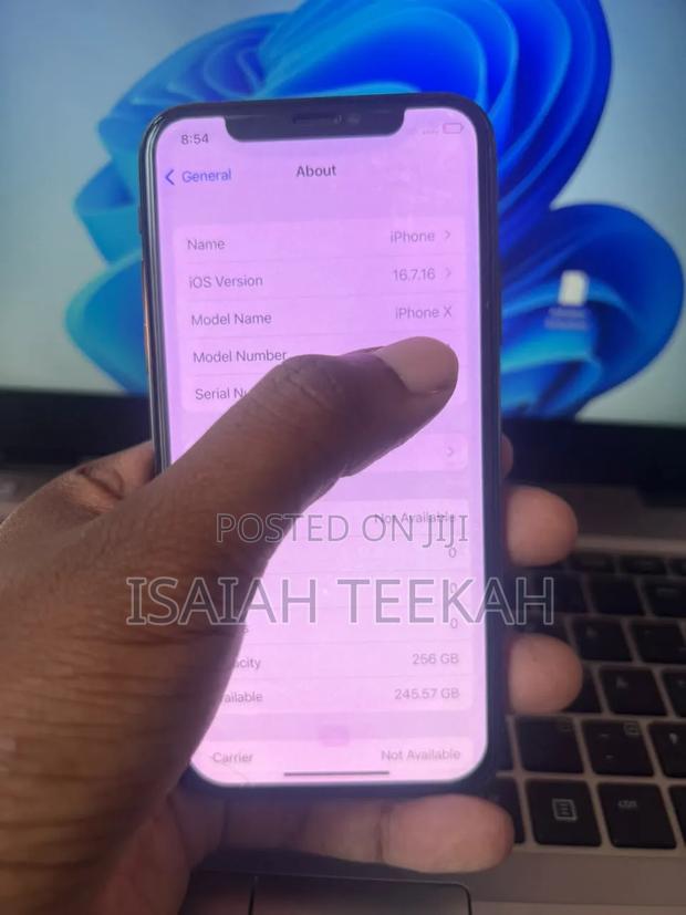 Apple iPhone X 256 GB Gray - thumbnail 3