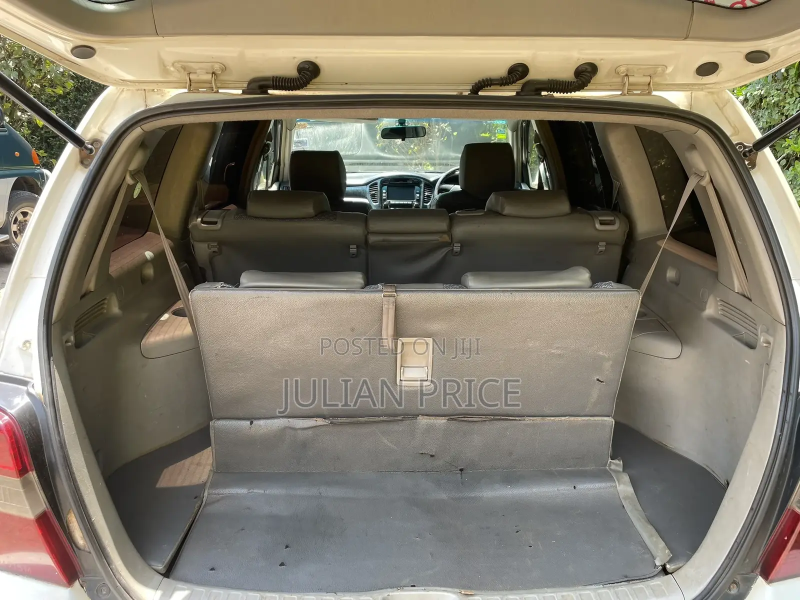Toyota Kluger 2005 White