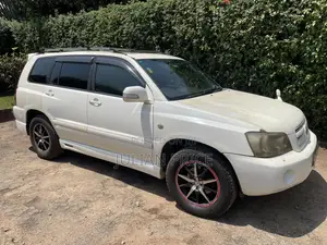 Toyota Kluger 2005 White