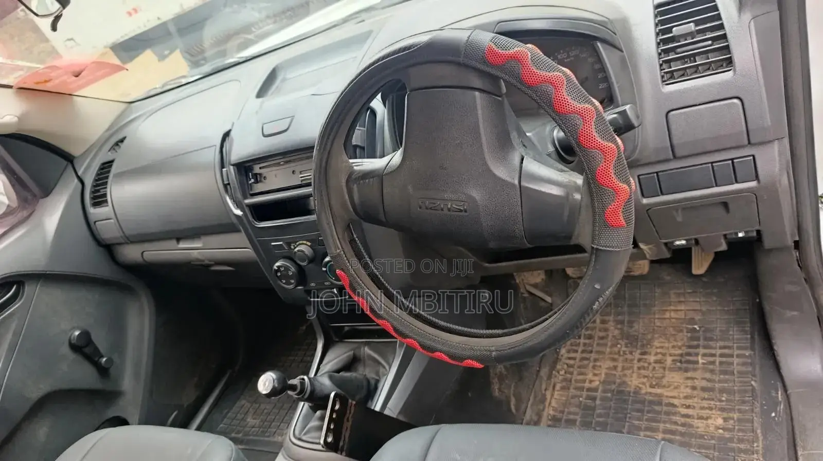 Isuzu D-MAX 2013 White