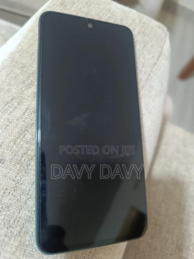 Xiaomi Redmi Note 10 64gb + Google Pixel 2 - main view