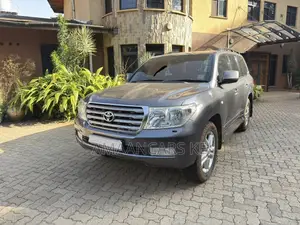Toyota Land Cruiser 4.5 V8 VXR 2011 Gray