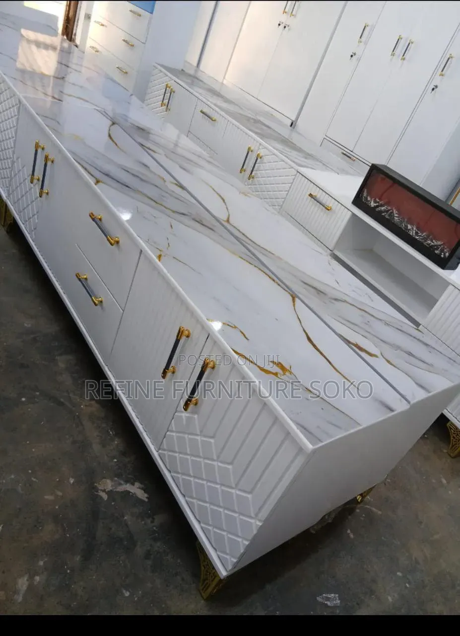 Morden TV Stand With Enough Storage