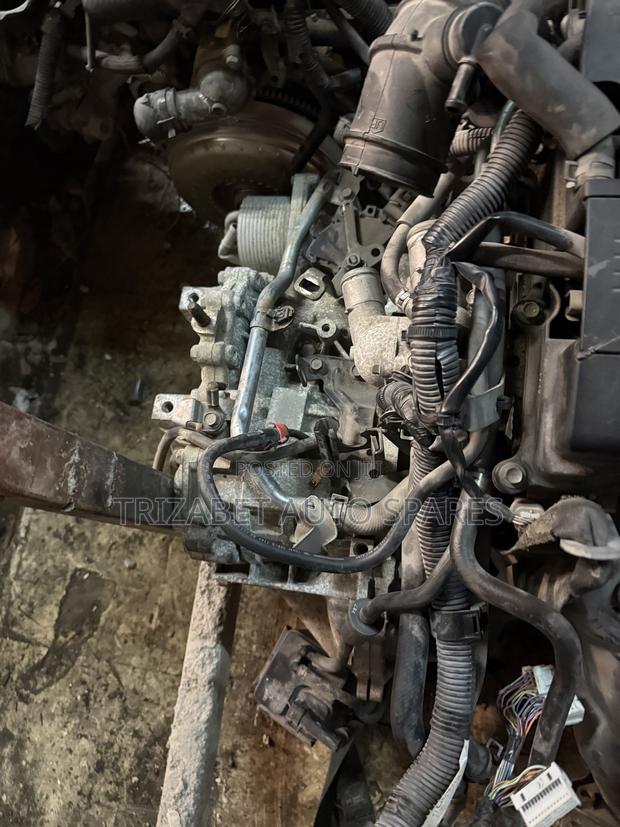 4b10 Complete Engine +Gear - thumbnail 4