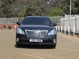 Toyota Crown 2011 Black