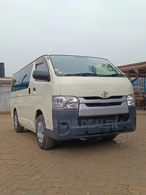 Toyota HiAce 2019