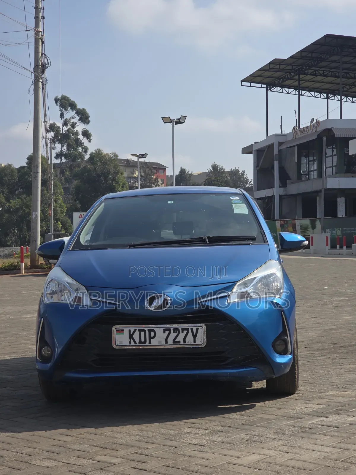 Toyota Vitz 2017 Blue