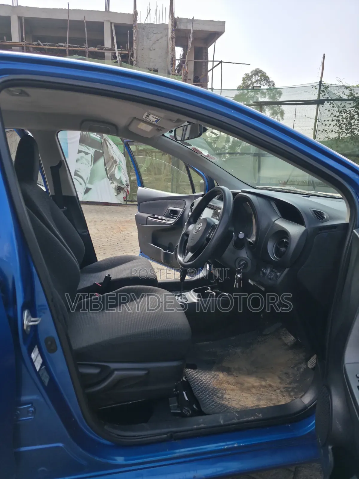 Toyota Vitz 2017 Blue