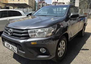 Toyota Hilux 2017 Gray