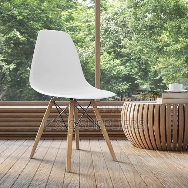 Eames Armless Plastic Dining Chair - main view