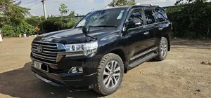Toyota Land Cruiser 4.6 V8 ZX 2017 Black