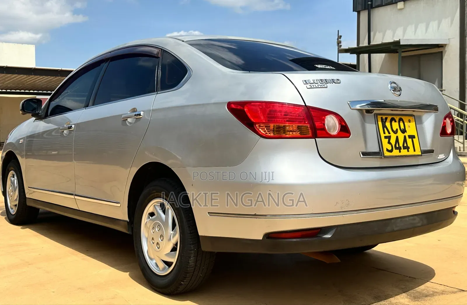 Nissan Bluebird 2011 Silver