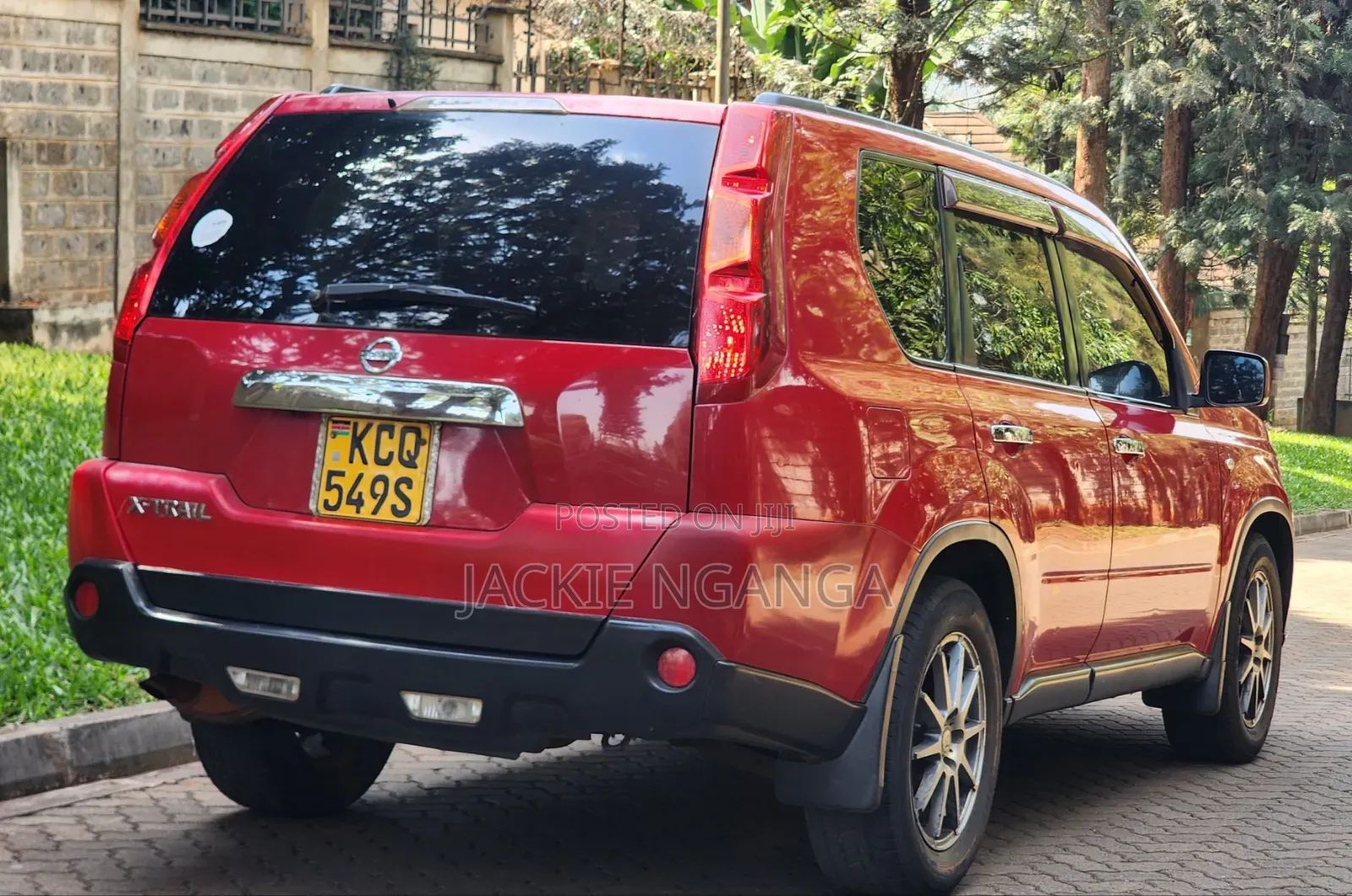 Nissan X-Trail 2010 Red