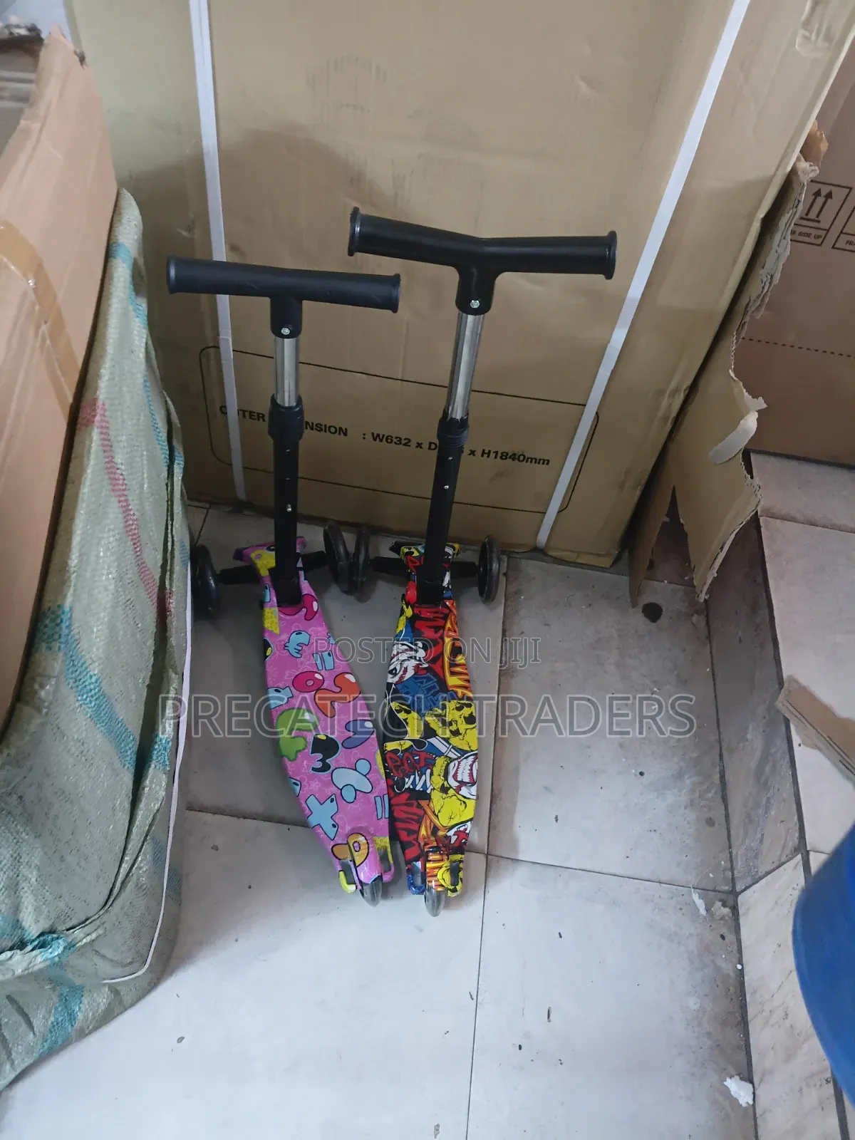 Kids 3-Wheel Scooter With Adjustable Handlebar