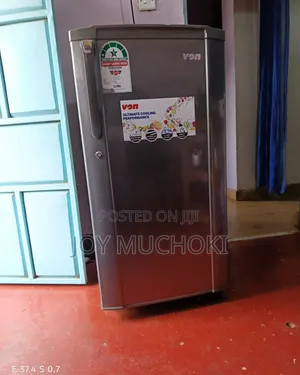 Von Fridge 185liters