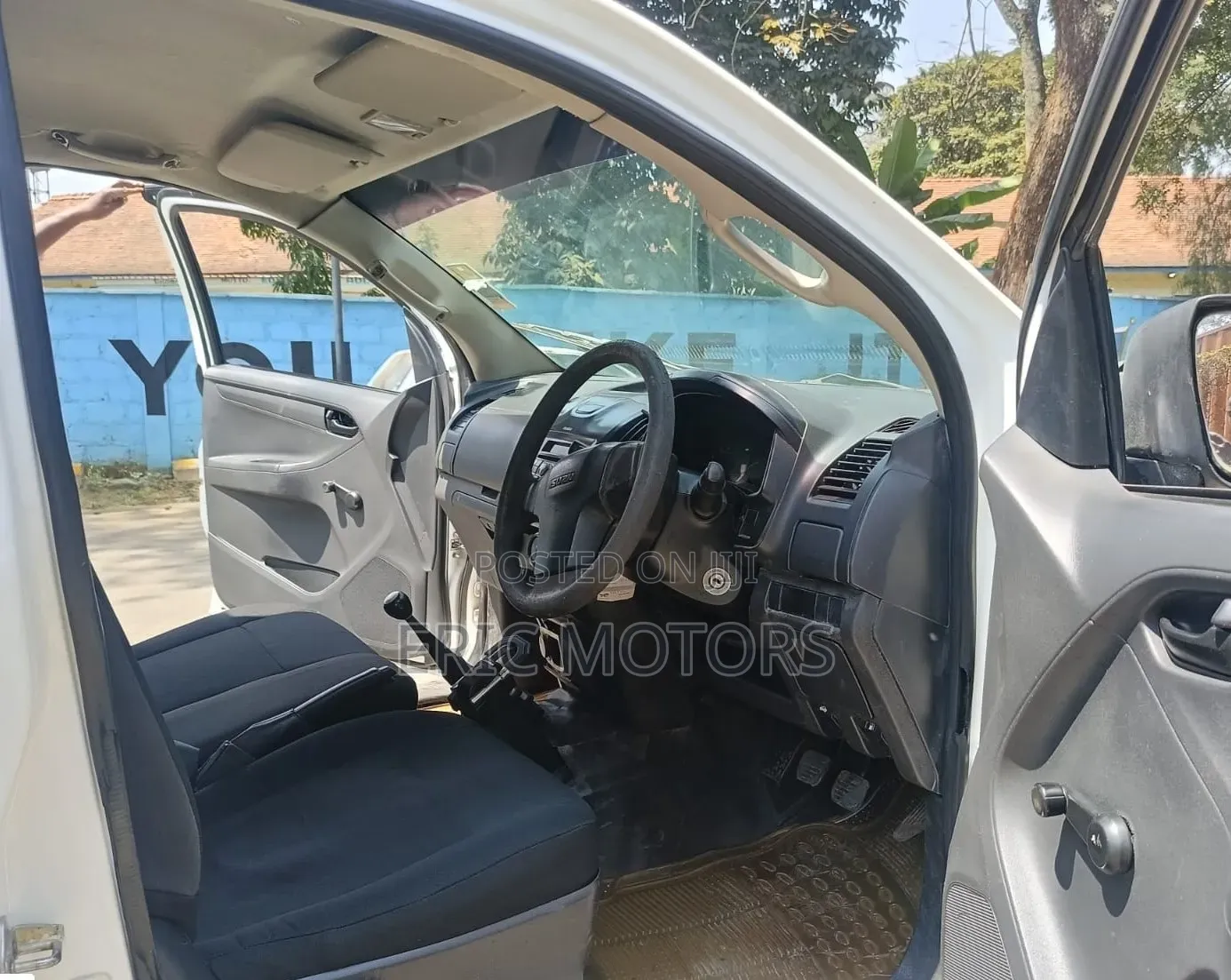 Isuzu D-MAX 2017 White