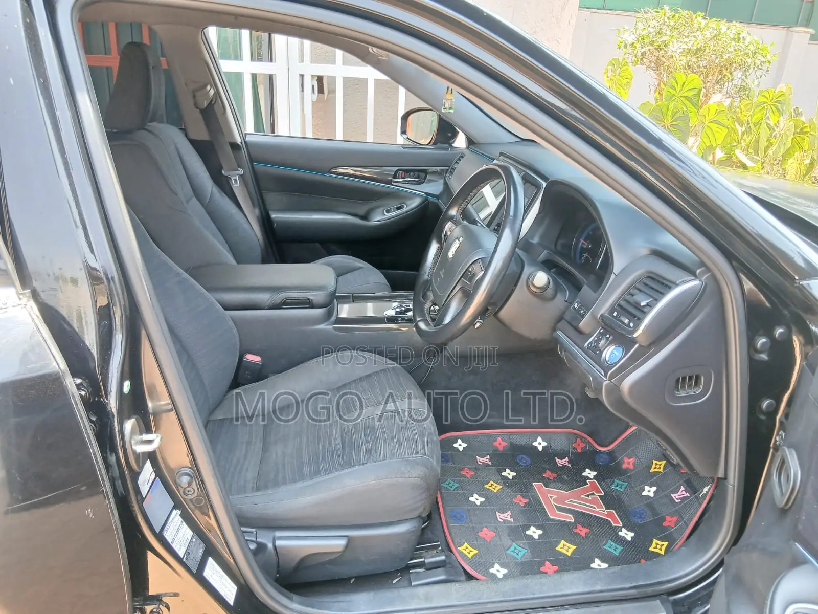 Toyota Crown 2014 Black