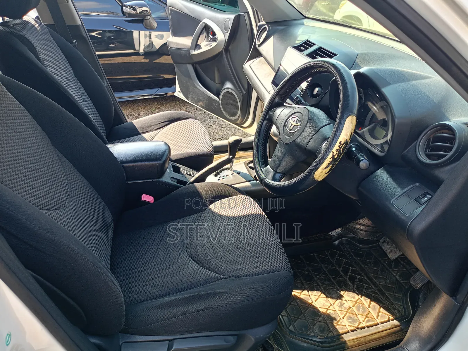 Toyota RAV4 2010 Black