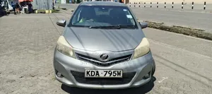 Toyota Vitz 2013 Gray