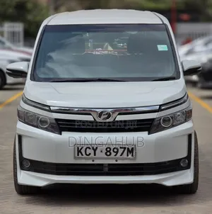 Toyota Voxy 2013 White