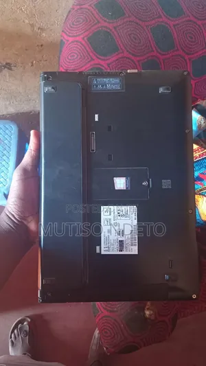 Laptop Fujitsu Lifebook U727 4GB Intel Core i5 SSD 128GB