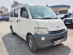 Toyota TownAce 2012 Off white