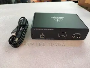 Behringer U-Phoria UMC202HD 2×2 USB Audio Interface