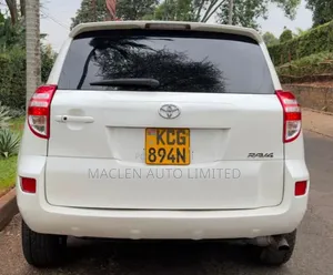 Toyota RAV4 2009 White