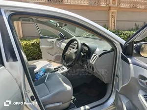 Toyota Axio 2010 Silver