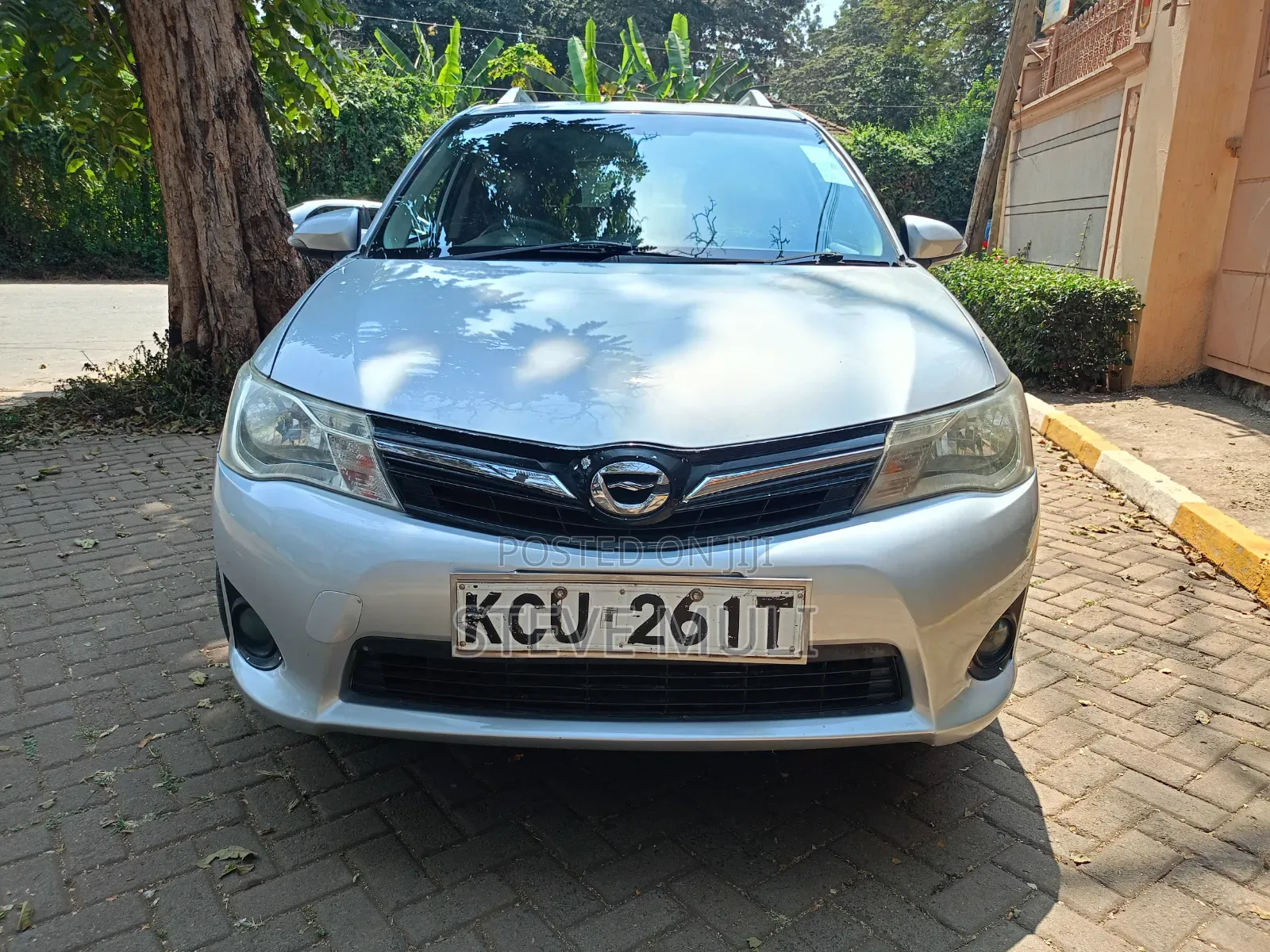 Toyota Corolla Fielder 2012 Silver