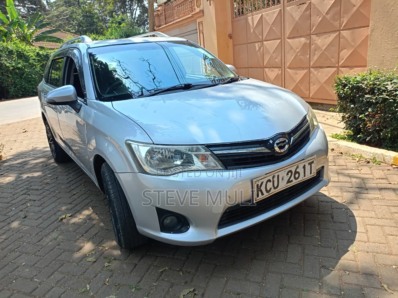 Toyota Corolla Fielder 2012 Silver