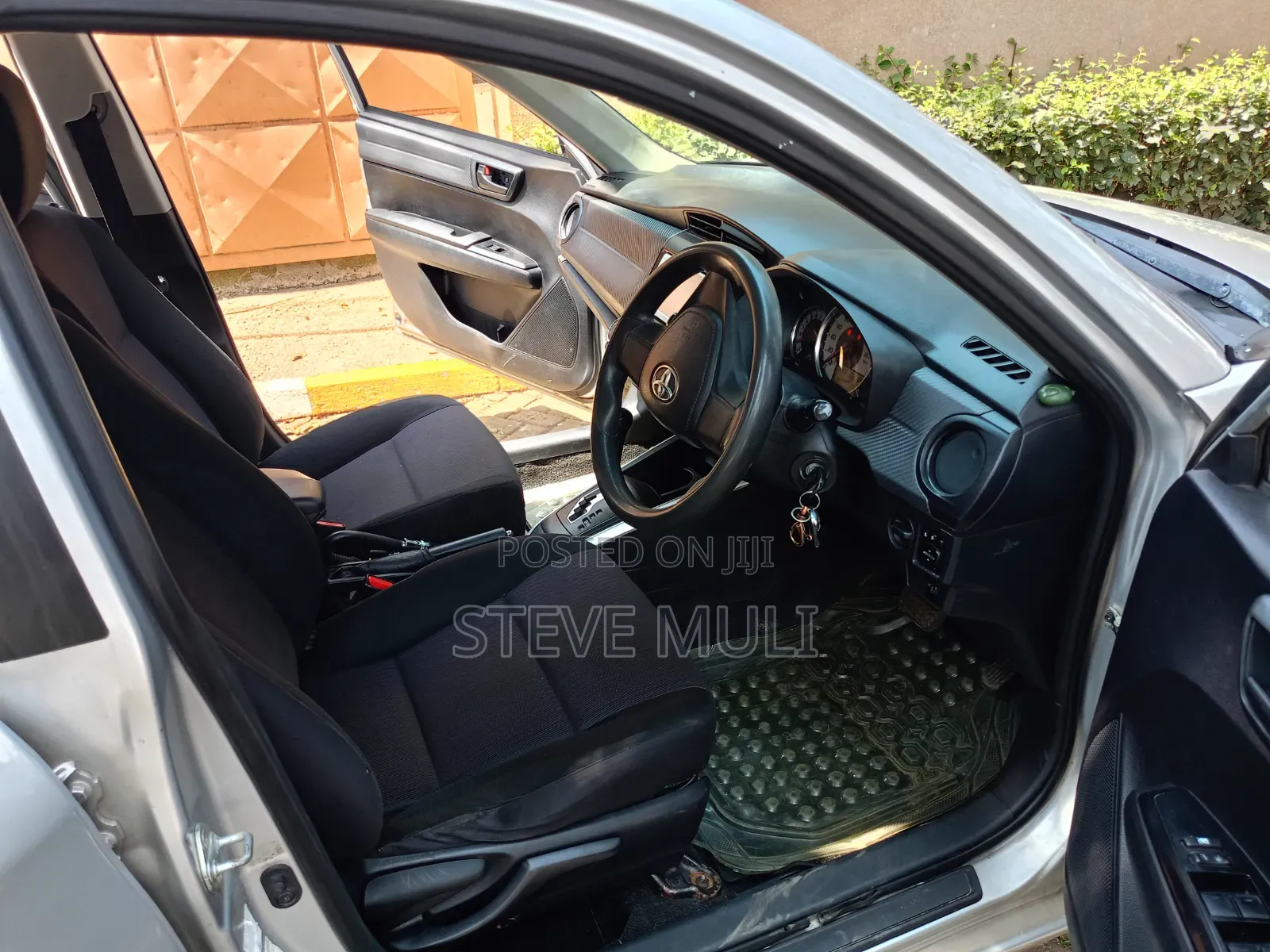 Toyota Corolla Fielder 2012 Silver