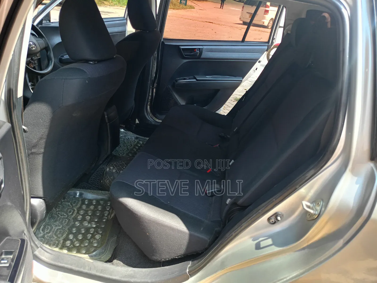 Toyota Corolla Fielder 2012 Silver