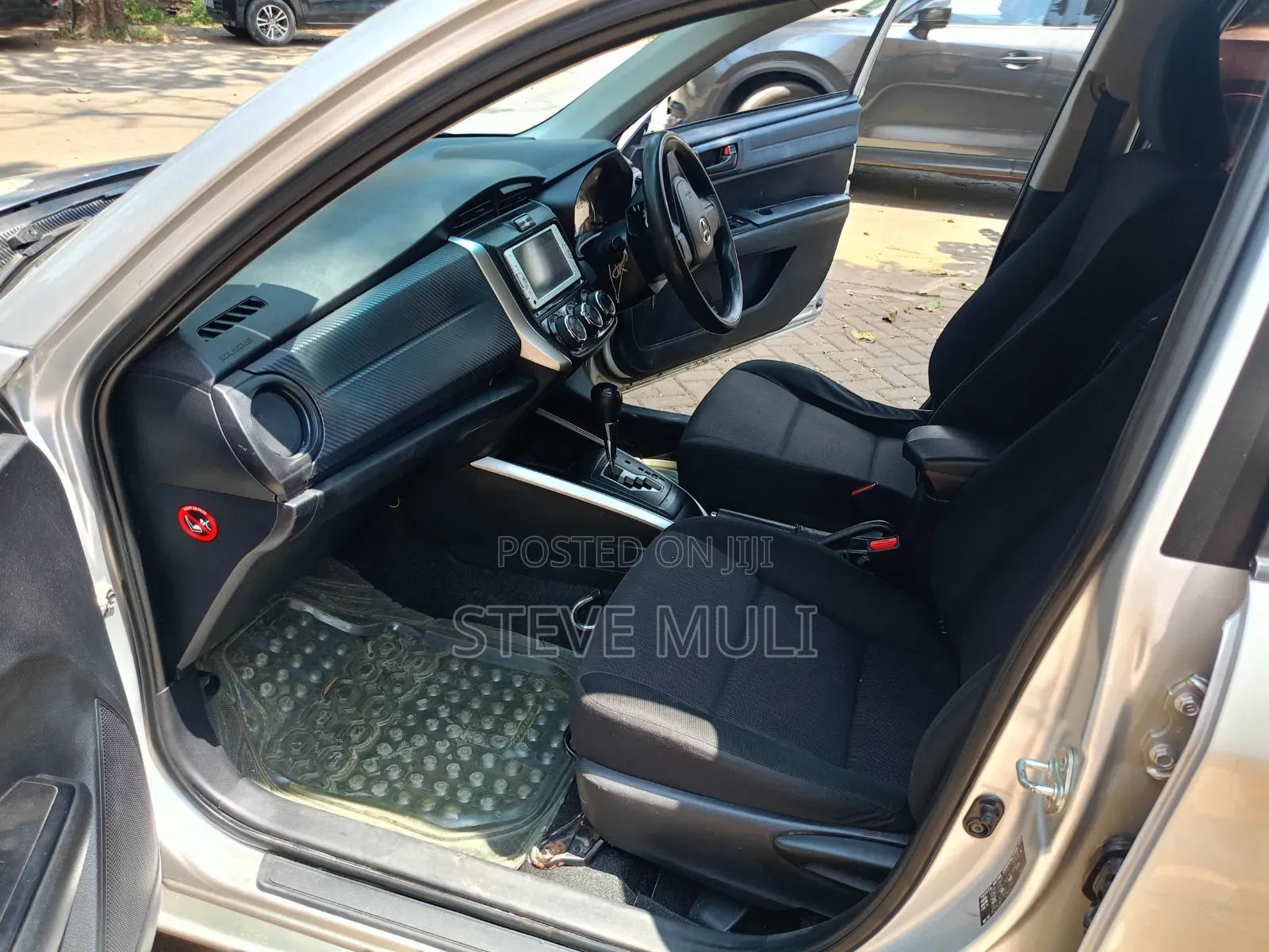 Toyota Corolla Fielder 2012 Silver