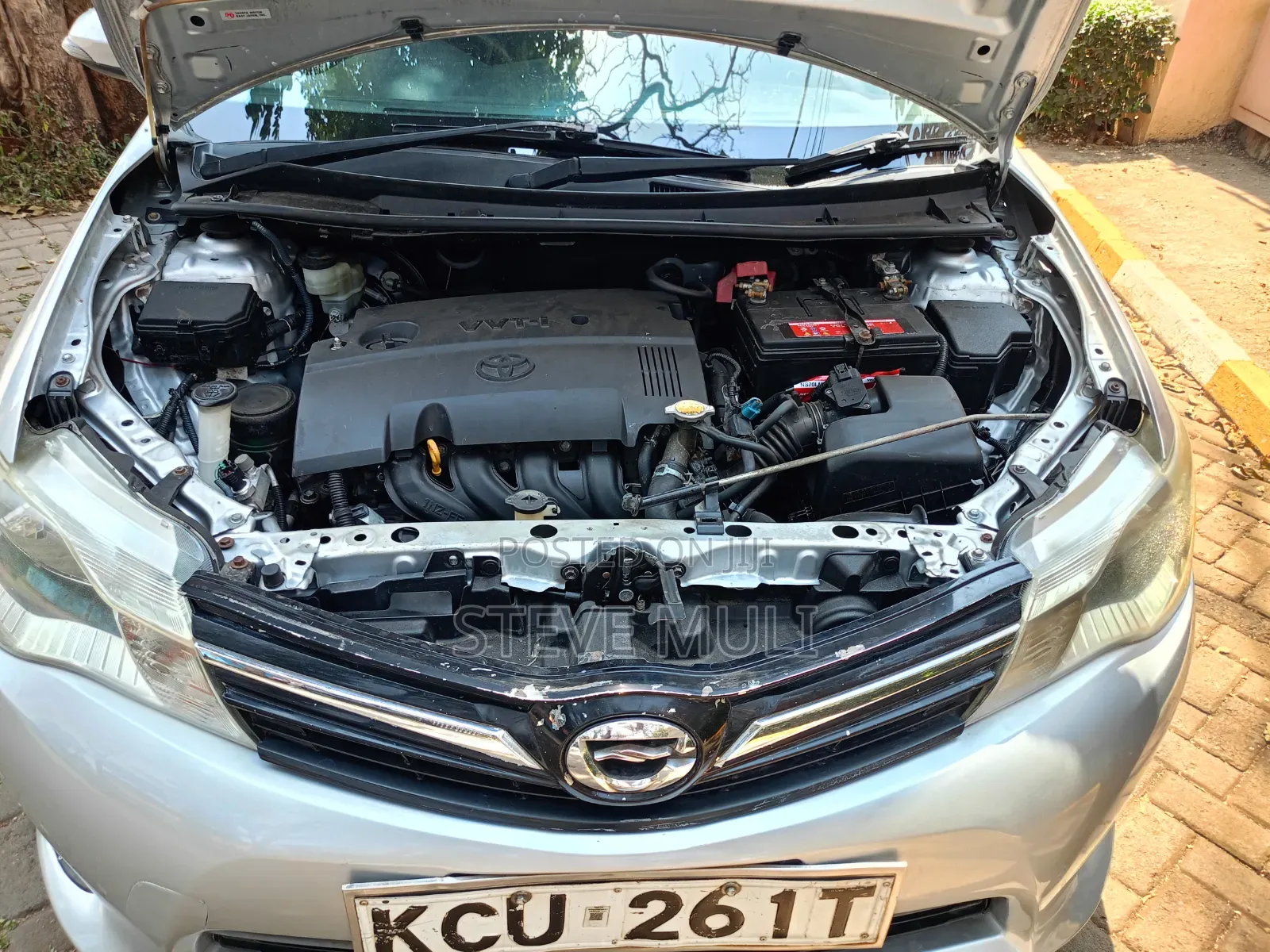 Toyota Corolla Fielder 2012 Silver