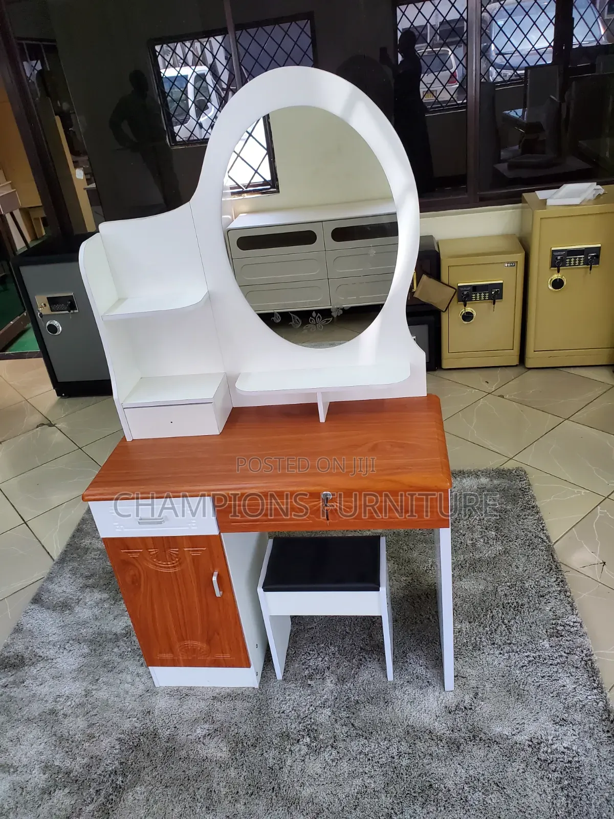 Two-Toned Vanity Set