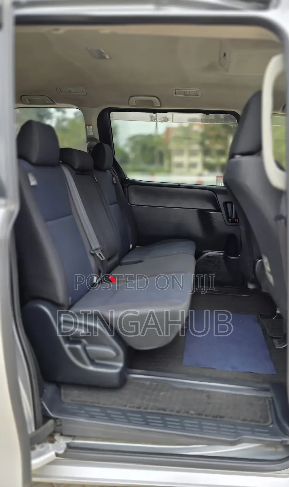 Toyota Voxy 2016 Silver
