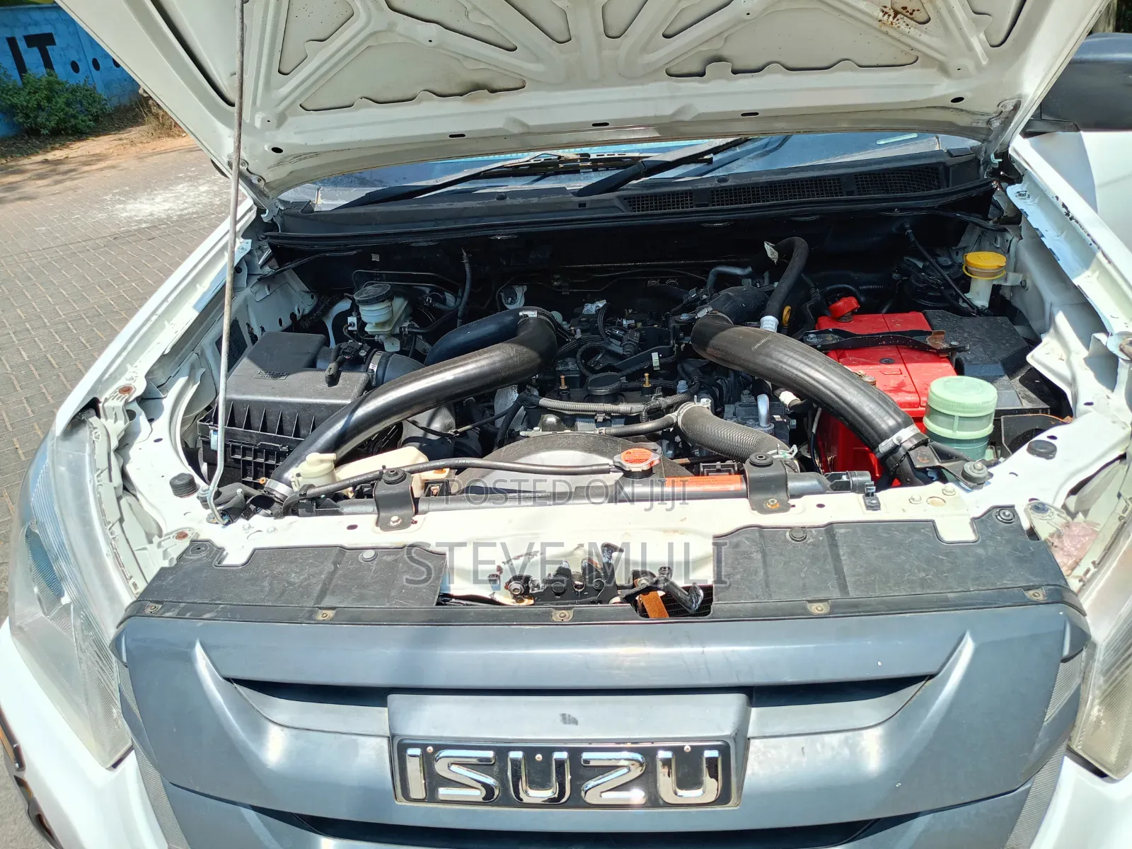 Isuzu D-MAX 2017 White